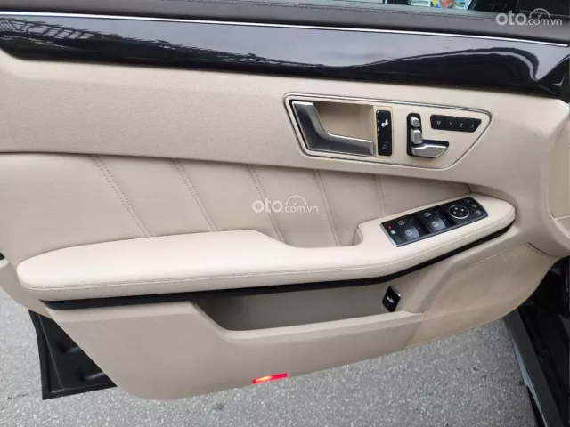 Mercedes-Benz E250 AMG 2015 8