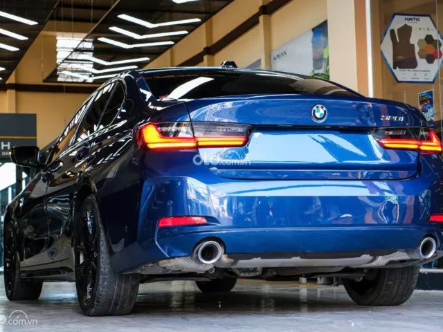 BMW 320i 2023 18