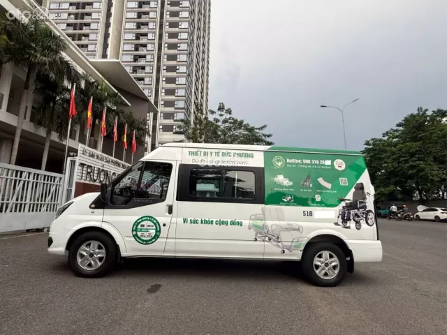 Cần Bán xe tải van, hiệu Ford Transit, đời cuối 2022 màu Trắng, xe cực đẹp, không KD