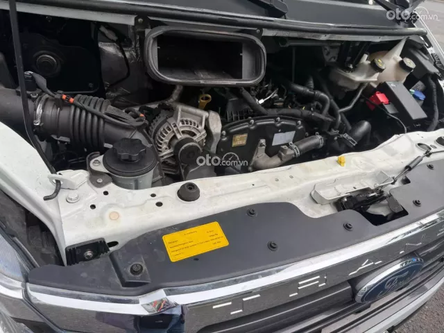 Cần Bán xe tải van, hiệu Ford Transit, đời cuối 2022 màu Trắng, xe cực đẹp, không KD