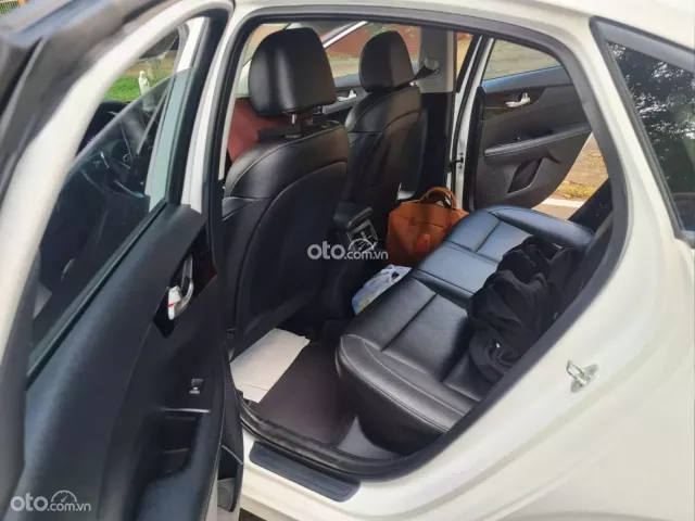 Kia Cerato 1.6 MT 2018 14