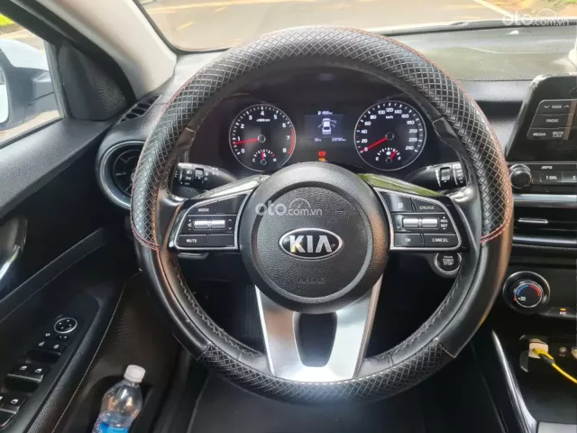 Kia Cerato 1.6 MT 2018 10