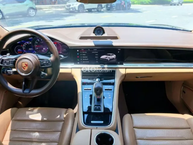 Porsche Panamera turbo 2021 13
