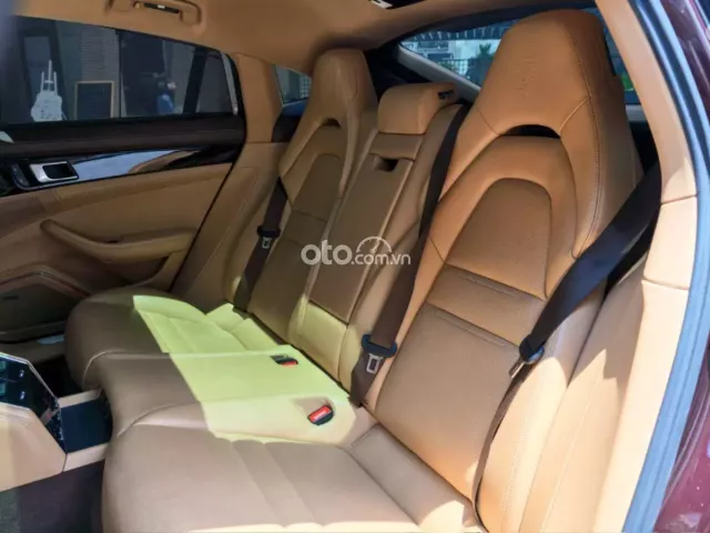 Porsche Panamera turbo 2021 18