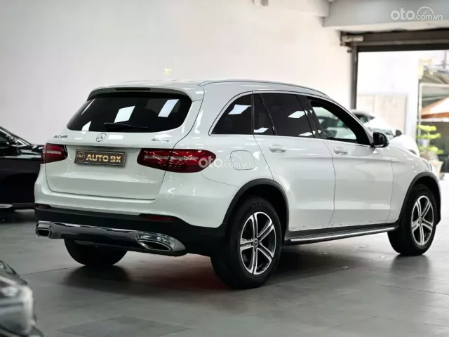 Mercedes-Benz GLC 250 4Matic 2017 3