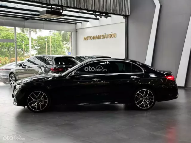 Mercedes-Benz C300 AMG 2022 3