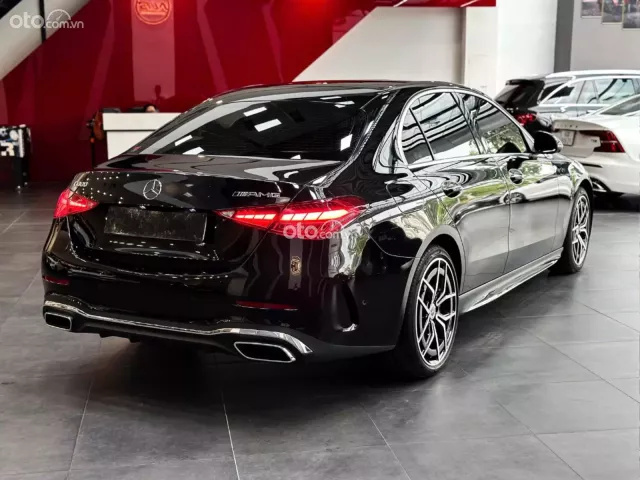 Mercedes-Benz C300 AMG 2022 4