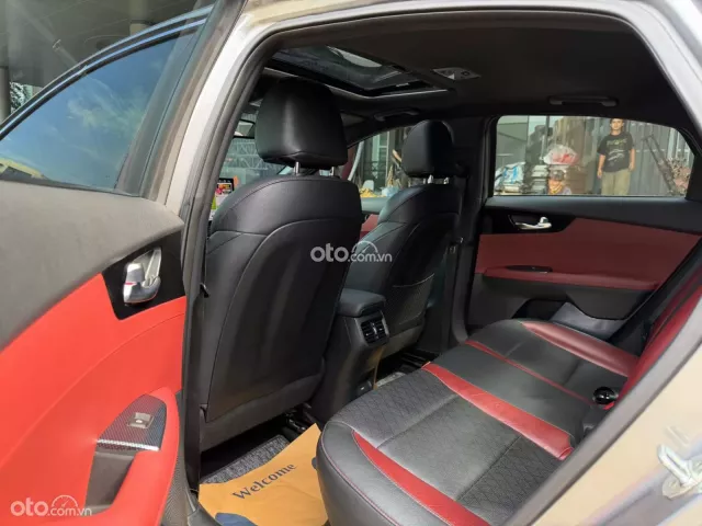 Kia K3 1.6 Premium 2022 12