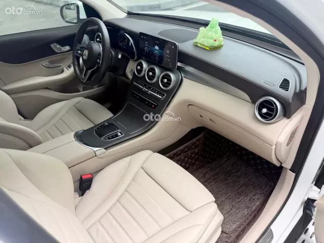 Mercedes-Benz GLC 300 4Matic 2020 17