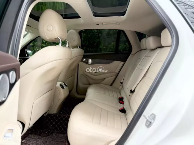 Mercedes-Benz GLC 300 4Matic 2020 15