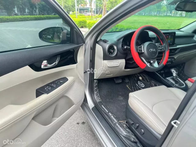 Kia Cerato 1.6 AT Luxury 2019 12