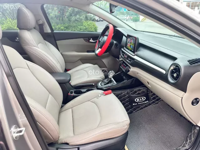 Kia Cerato 1.6 AT Luxury 2019 8