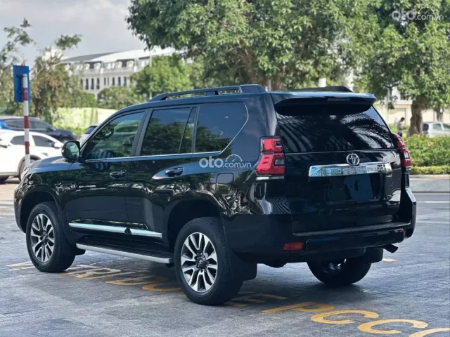 Toyota Land Cruiser Prado VX 2022 4