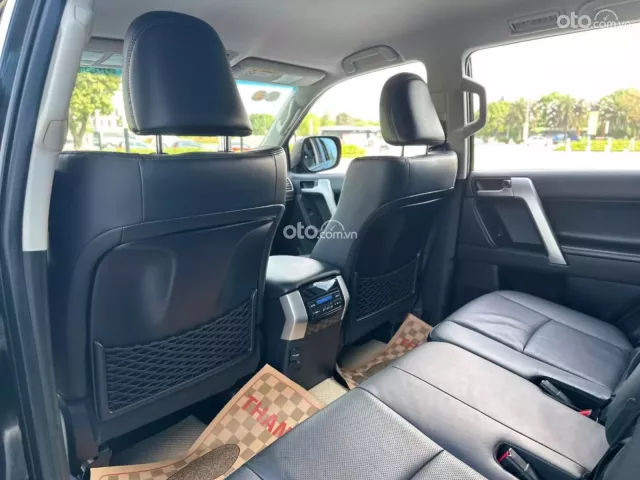 Toyota Land Cruiser Prado VX 2022 13