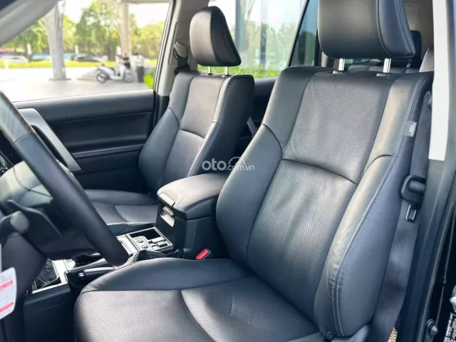 Toyota Land Cruiser Prado VX 2022 14