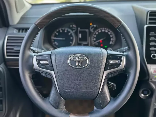 Toyota Land Cruiser Prado VX 2022 15