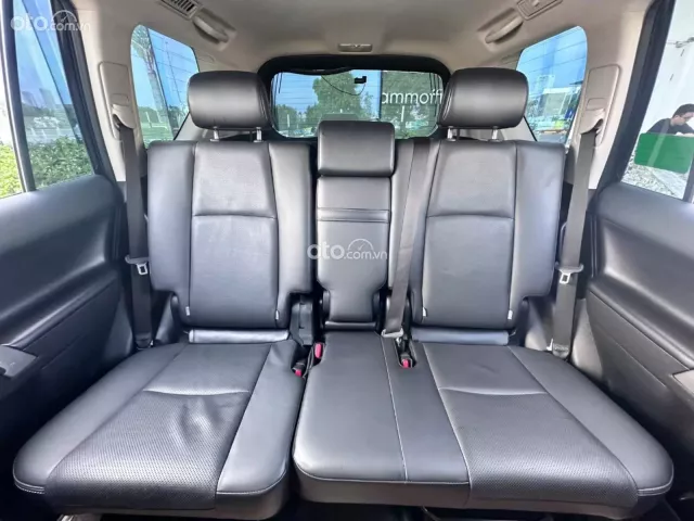 Toyota Land Cruiser Prado VX 2022 17