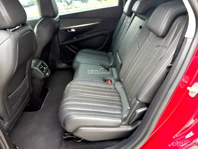 Peugeot 5008 2023 9