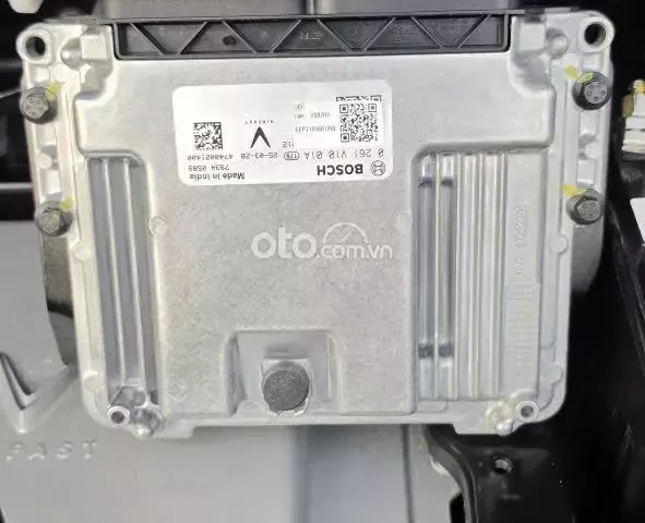 VinFast VF7 2025 17