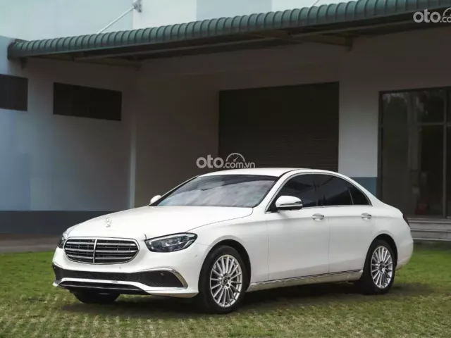 Mercedes-Benz E200 Exclusive V1 2022 3