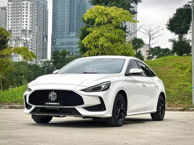 MG 5 STD 2024 3
