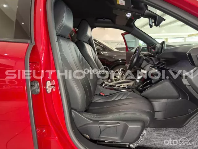 Peugeot 2008 Premium 2025 13