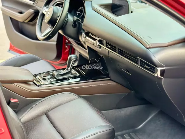 Mazda CX-30 2.0L Luxury 2024 9