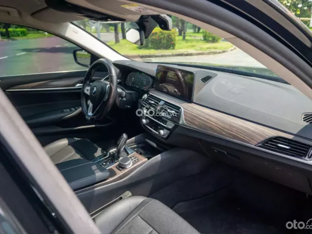 BMW 520i Luxury Line 2022 12