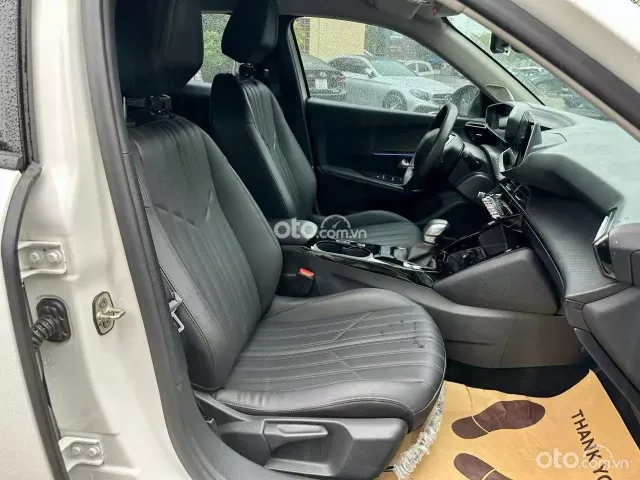 Peugeot 2008 GT Line 2022 14