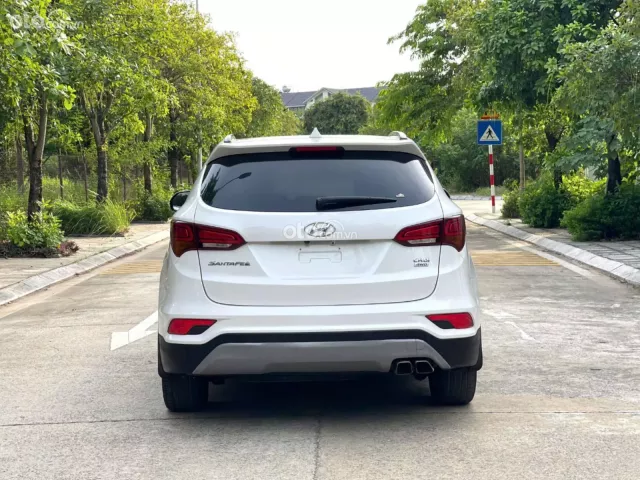 Hyundai Santa Fe 2.2 Dầu Cao cấp 2017 2