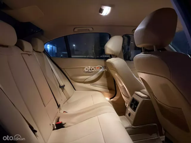 BMW 320i 2016 5
