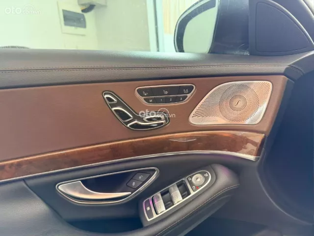 Mercedes-Benz S400 3.0 V6 2016 12