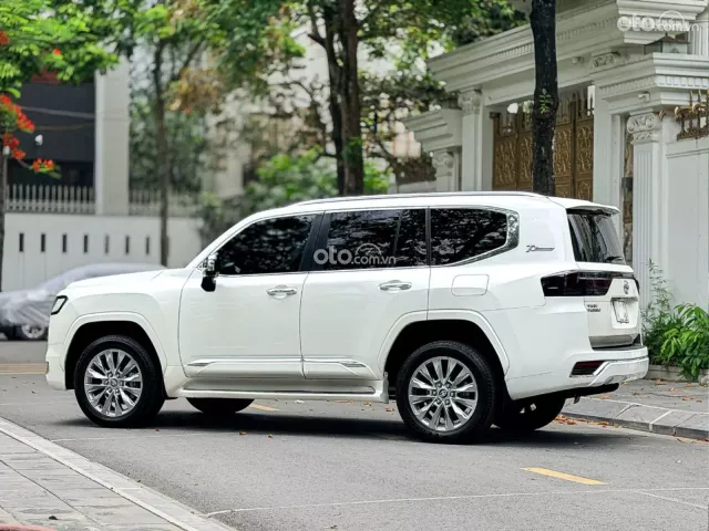 Toyota Land Cruiser V6 3.5L TURBO 2022 6