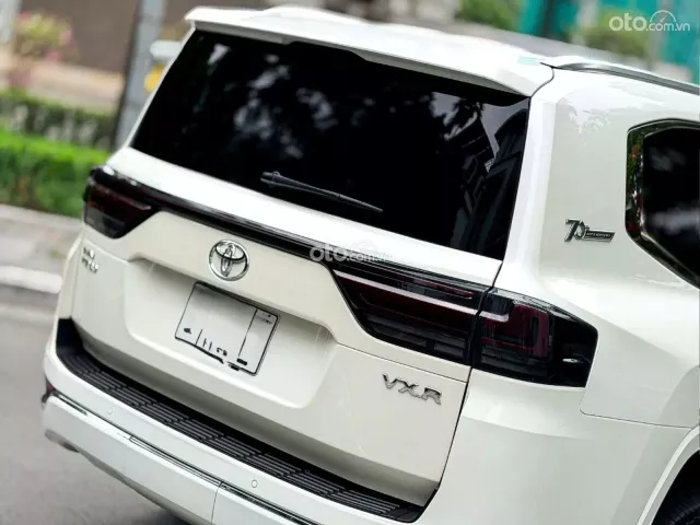 Toyota Land Cruiser V6 3.5L TURBO 2022 8