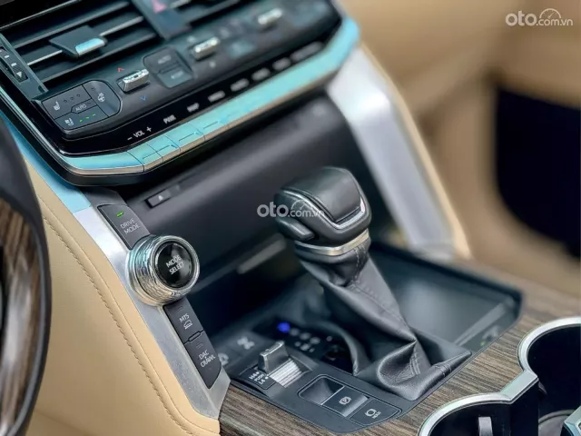 Toyota Land Cruiser V6 3.5L TURBO 2022 19