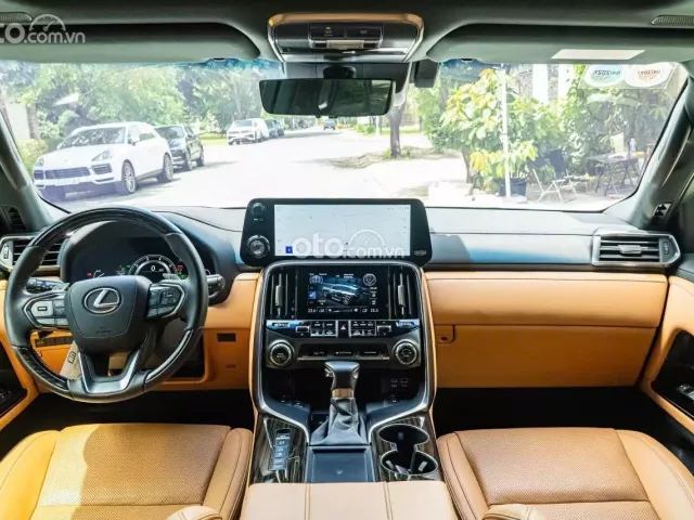 Lexus LX 600 Urban 2024 10