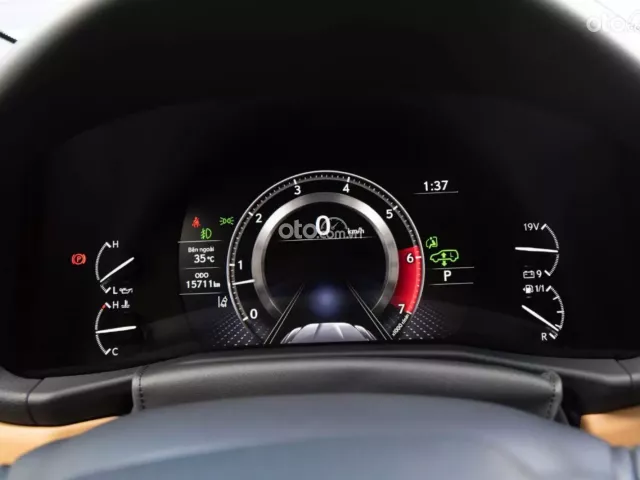Lexus LX 600 Urban 2024 16