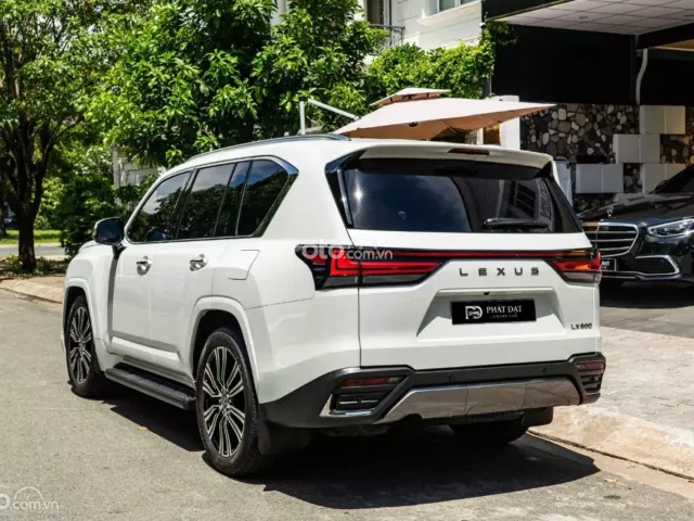 Lexus LX 600 Urban 2024 5