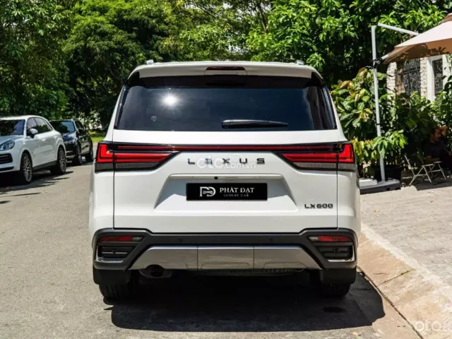 Lexus LX 600 Urban 2024 7