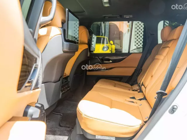 Lexus LX 600 Urban 2024 23