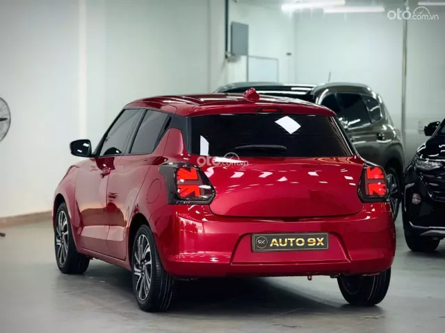 Suzuki Swift GLX 1.2 CVT 2022 4