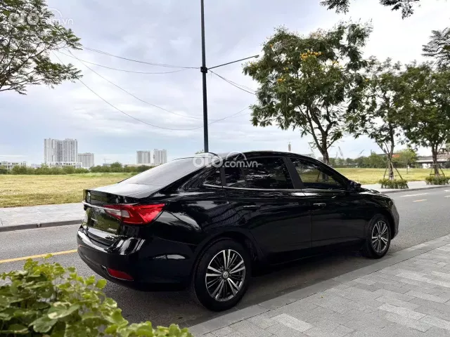 MG 5 1.5L CVT STD 2023 8