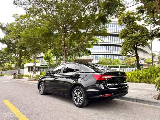 MG 5 1.5L CVT STD 2023 9