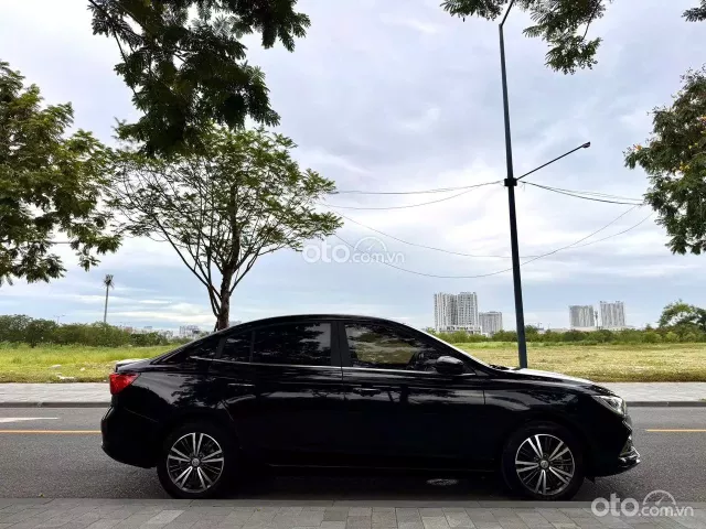 MG 5 1.5L CVT STD 2023 5