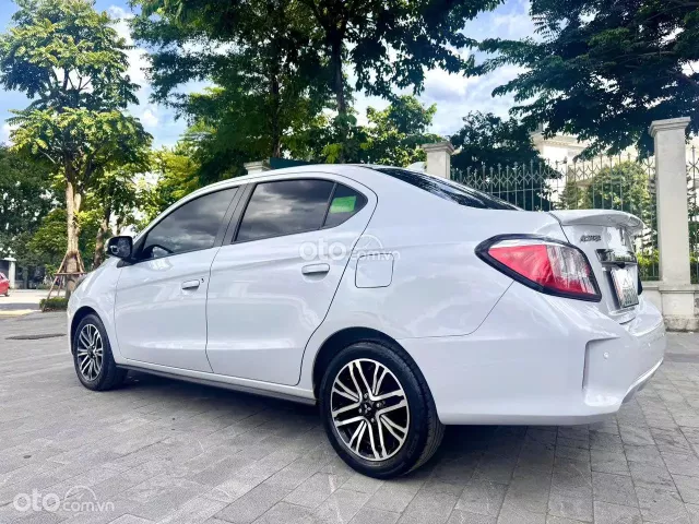 Mitsubishi Attrage CVT Premium 2021 8