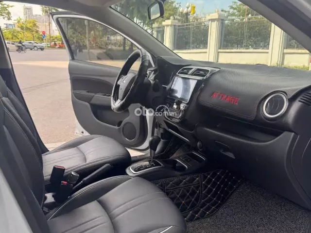 Mitsubishi Attrage CVT Premium 2021 10