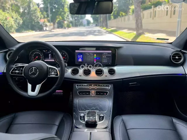 Mercedes-Benz E200 Sport 2020 10
