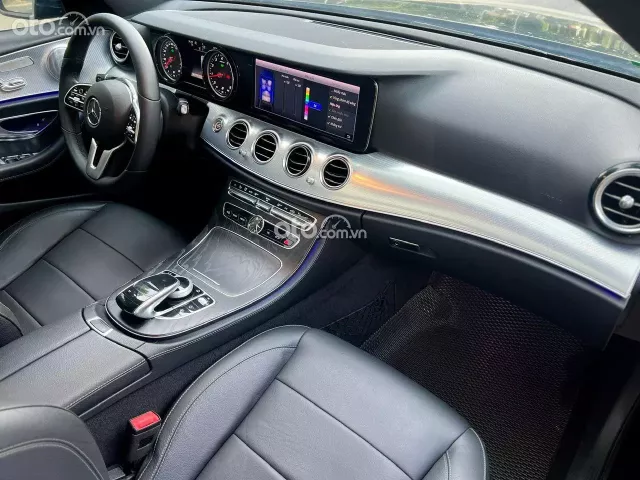 Mercedes-Benz E200 Sport 2020 11
