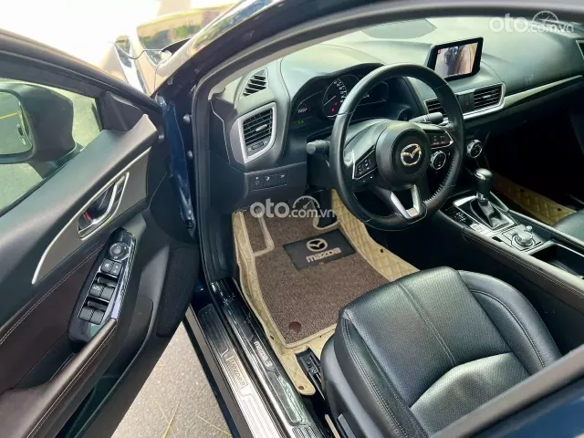 Mazda 3 Sedan 1.5L Luxury 2020 12