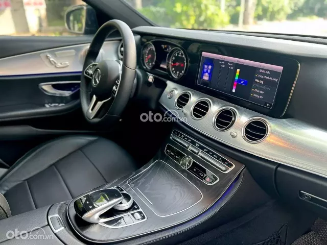 Mercedes-Benz E200 Sport 2020 12